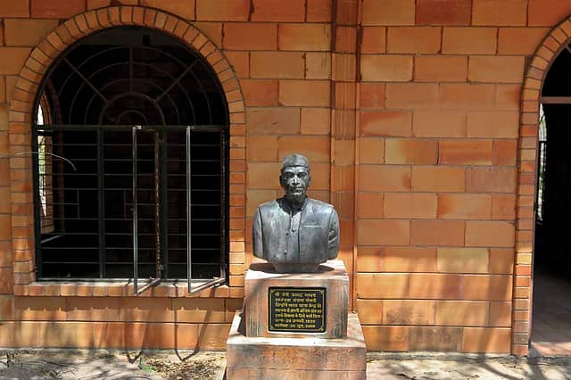 ﻿Bhondsi: Ruins of a Legacy