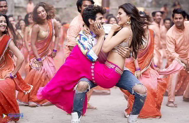 Luka Chuppi Movie Review