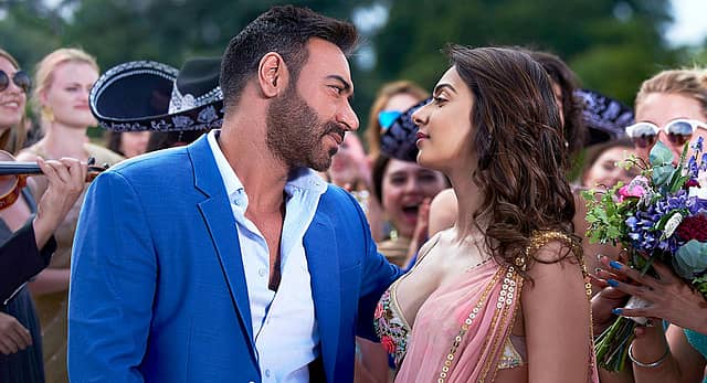 De De Pyaar De Movie Review