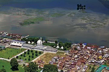 In the Mad Waters of Kashmir