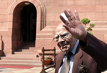 We Sindhis make good lawyers, Ram Jethmalani once said