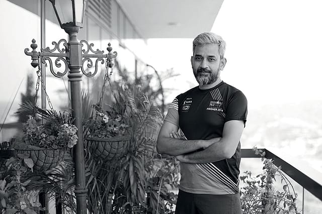 Living to Tell the Tale Living to Tell the Tale