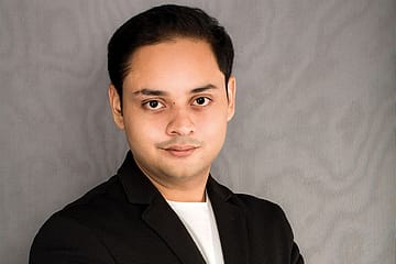 This Startup is turning Phones into Call Centers