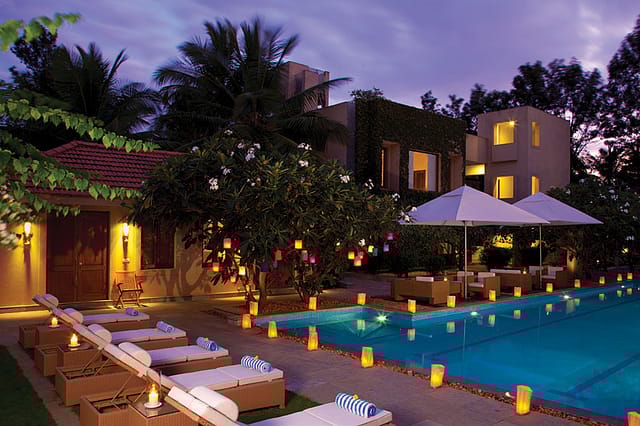 Holistic Pathways to Wellness Holistic Pathways to Wellness