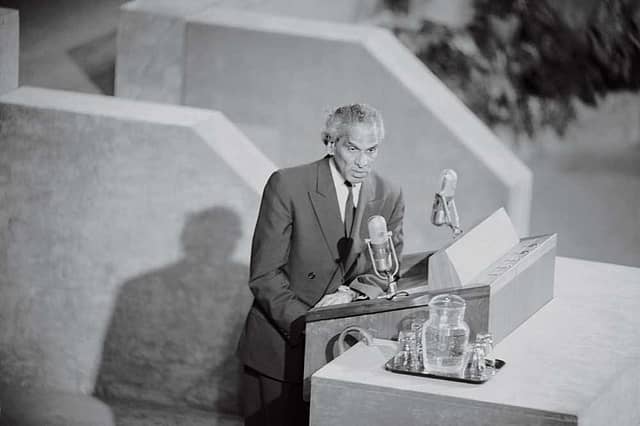 The Menon Métier