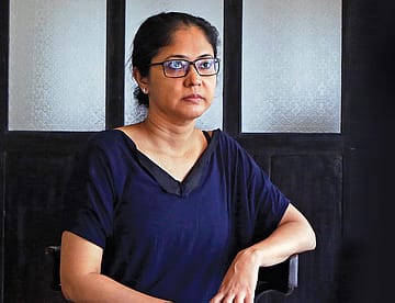 The Lightness of Dissent