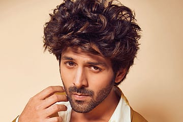 Kartik Aaryan: A Familiar Hero