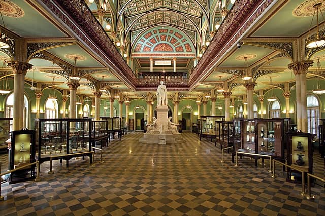 An Objective Portrait of Mumbai