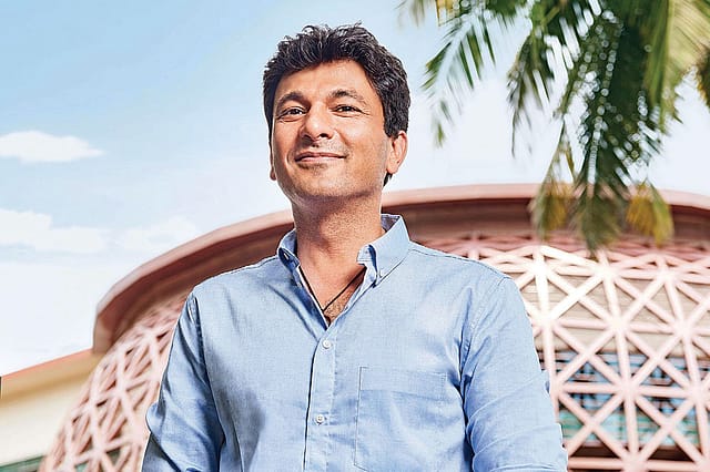 Vikas Khanna: Feasting on Life