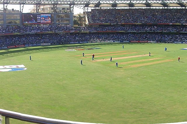 Free Water from BCCI, Cold Drinks & Popcorn from Mumbai Cricket Association Make for Happy Spectators