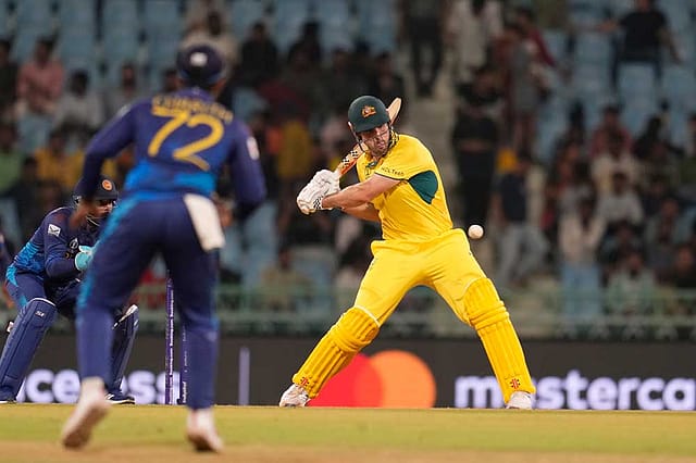 Nervous Lanka miss a trick, Oz get a confidence booster