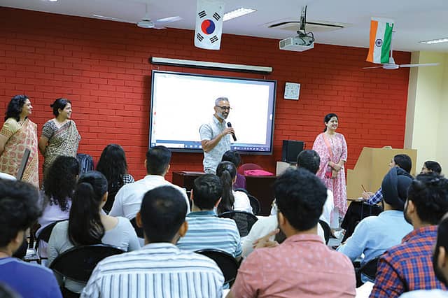 NDIM Shaping Future Leaders with Cutting-Edge Tech-Enabled Education and Robust Industry Integration