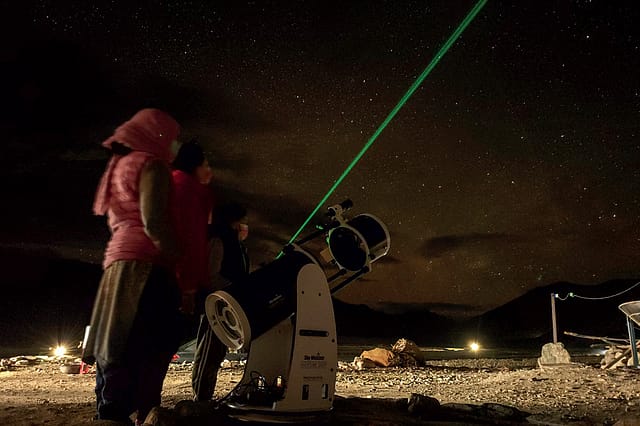 Hitchhiking to the Stars