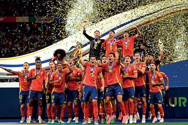 Such a Spanish Sunday