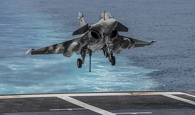 India Inks Mega ₹63,000-cr Deal with France for Rafale Marine Aircraft