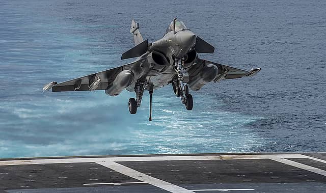 India Inks Mega ₹63,000-cr Deal with France for Rafale Marine Aircraft