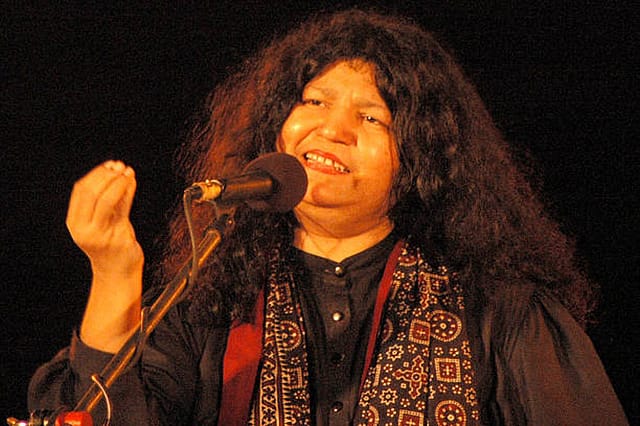 More Pakistani Social Media Accounts, Including Abida Parveen’s, Get Banned