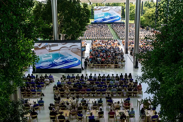 Apple’s New Design Language: Liquid Glass