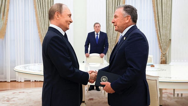 Breaking the Moscow rules